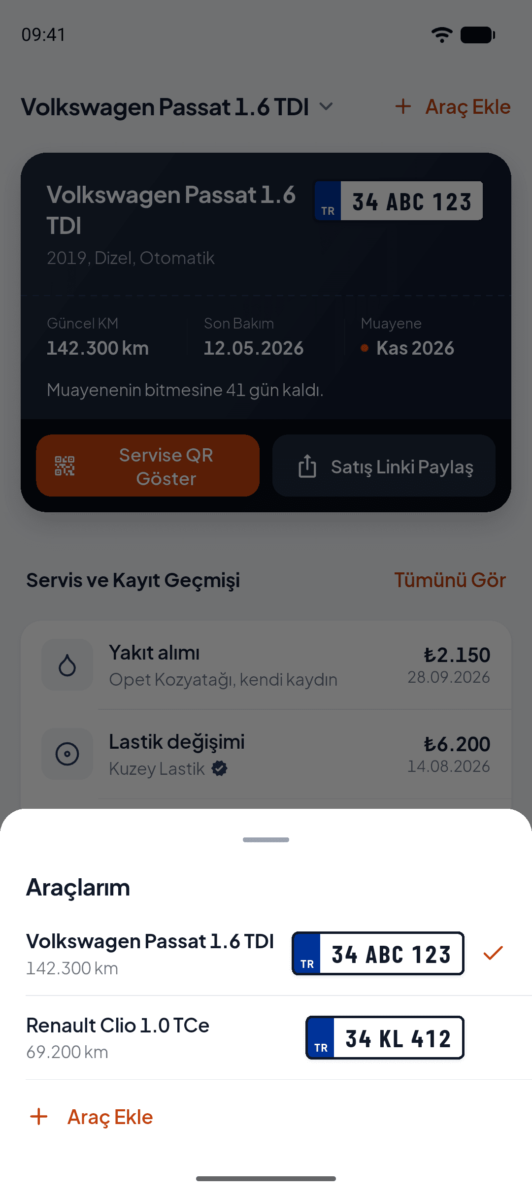 OtoTasdik Araçlarım listesi: iki araç, plakaları ve kilometreleri, altında Araç Ekle.