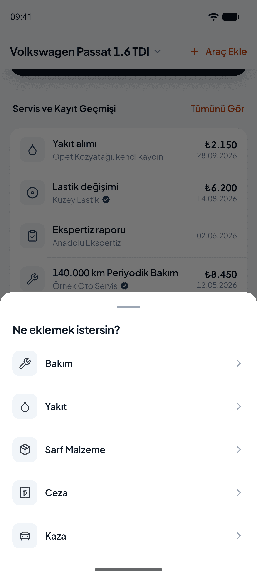 OtoTasdik kayıt ekleme menüsü: Bakım, Yakıt, Sarf Malzeme, Ceza ve Kaza seçenekleri.